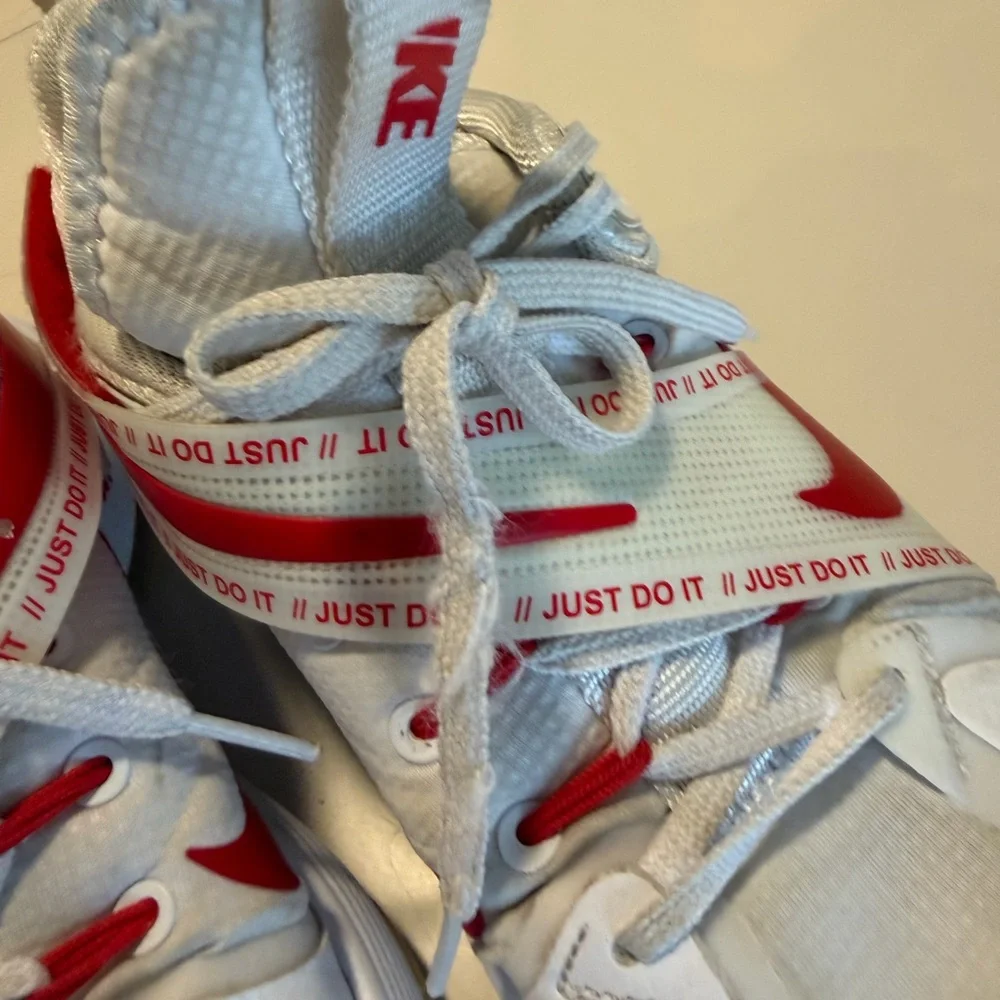Nike React HyperSet White Red Size 7.5 Volleyball Shoes